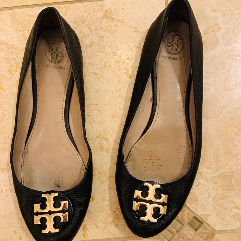 Tory Burch Black Leather Flats Size 9 - Very Worn!